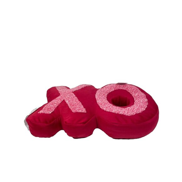 XO 16" Plush Throw Pillow - Picture 4 of 10